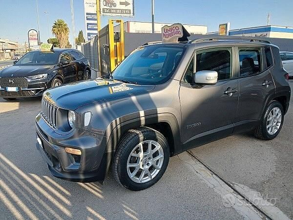 Grigio Usata 2022 Jeep Renegade Limited SUV | 18.000 € (Ottimo prezzo) - Immagine 1/4