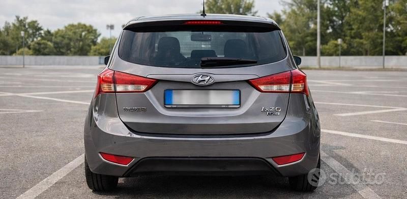 Usata Hyundai ix20 90 CV (66 kW) 2011 Grigio Utilitaria