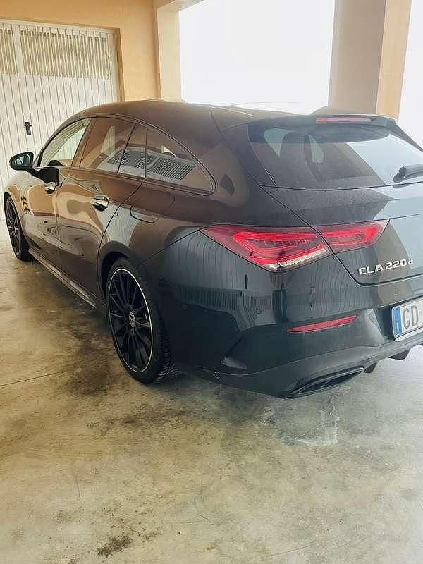 Usata Mercedes CLA220 AMG line 190 CV (139 kW) 2020 Nero Berlina