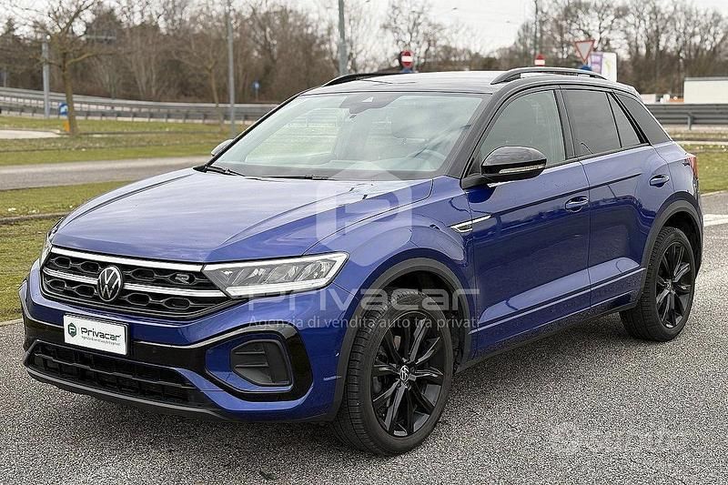 Usata VW T-Roc R-line 116 CV (85 kW) 2023 Blu SUV