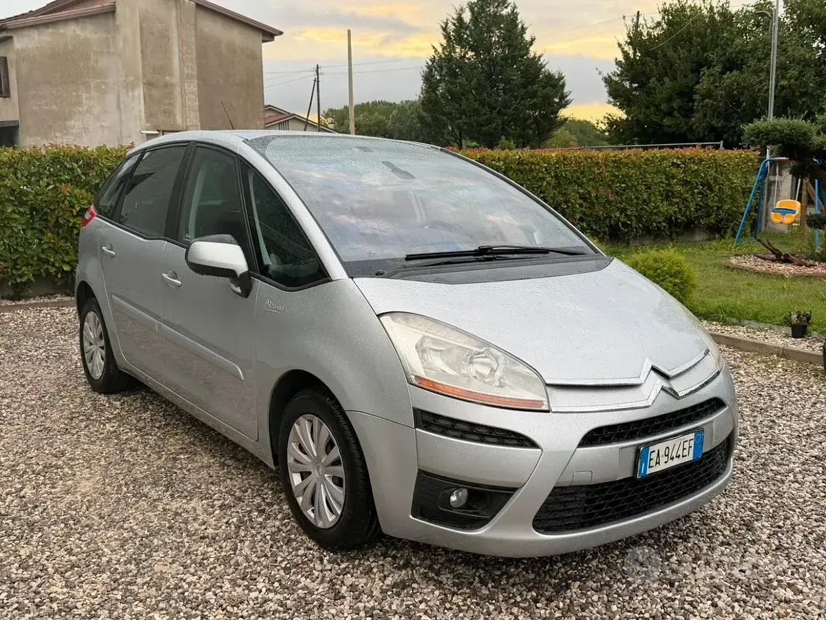 Usata Citroën C4 Picasso 109 CV (80 kW) 2010 Grigio Monovolume