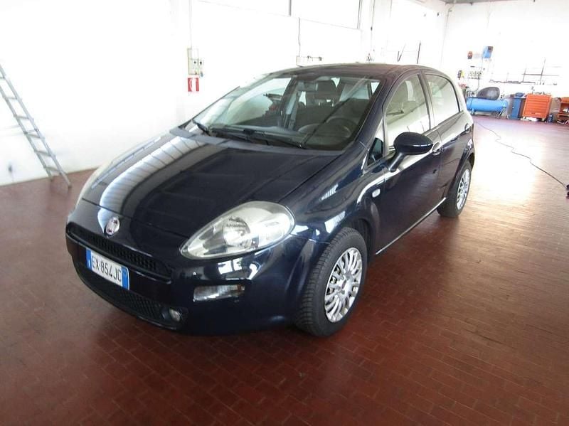 Usata Fiat Punto Street 69 CV (50 kW) 2015 Blu/azzurro Utilitaria