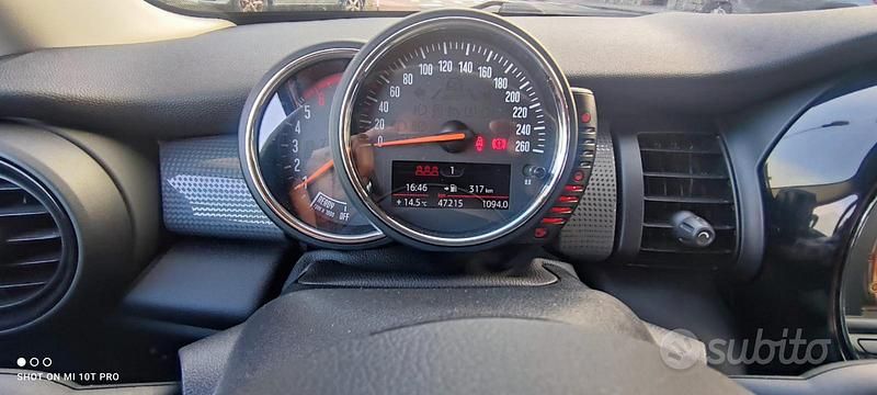 Usata Mini Cooper 116 CV (85 kW) 2017 Utilitaria