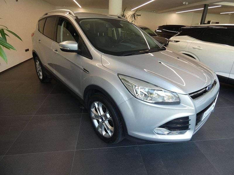 Argento Usata 2017 Ford Kuga Titanium SUV | 13.900 € (Buon prezzo) - Immagine 1/4