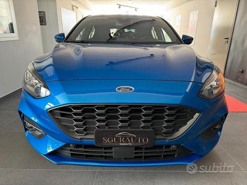 Usata Ford Focus ST-Line 120 CV (88 kW) 2021 Blu Berlina
