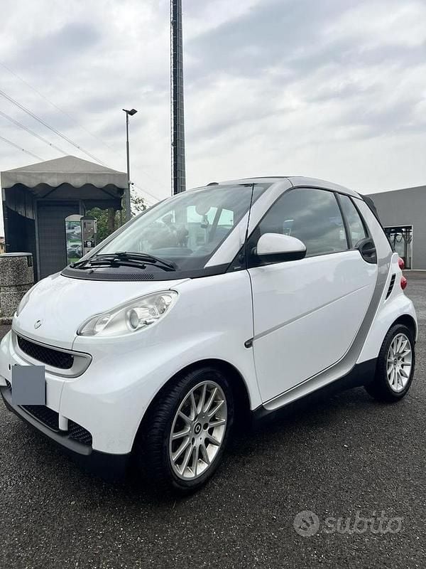 Usata Smart ForTwo Cabrio Passion 71 CV (52 kW) 2010 Bianco Cabrio