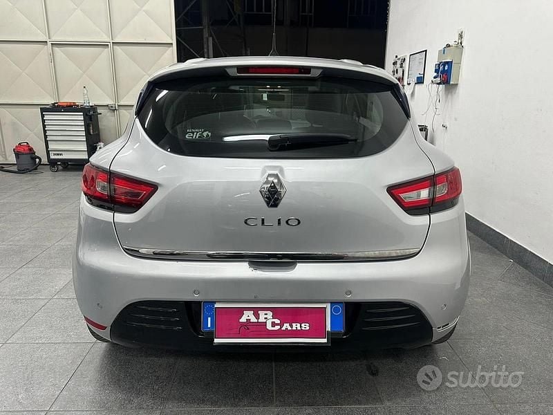 Usata Renault Clio IV 90 CV (66 kW) 2019 Grigio Berlina