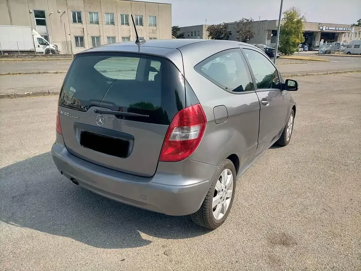 Usata Mercedes A160 Edition 95 CV (69 kW) 2009 Grigio Coupé