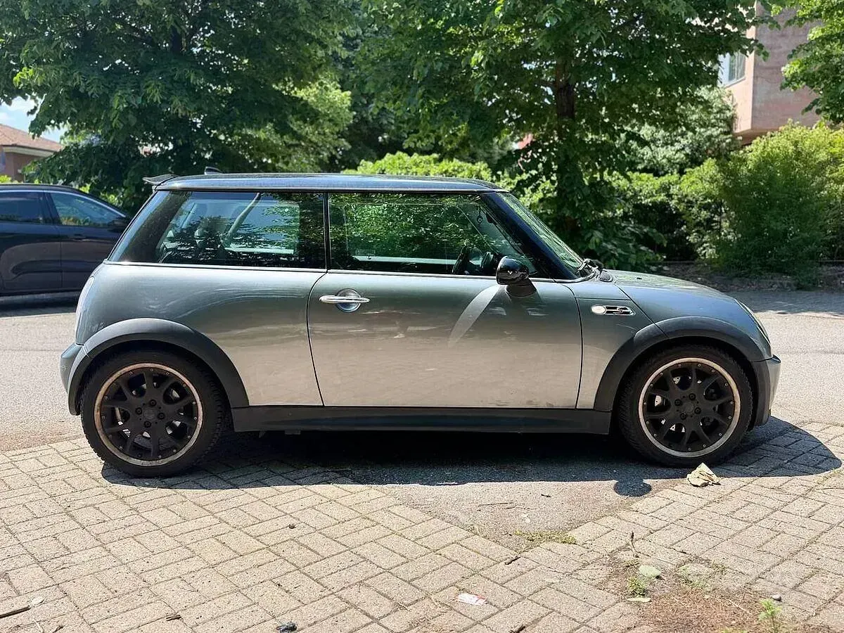 Usata Mini Cooper S 170 CV (125 kW) 2006 Grigio Utilitaria