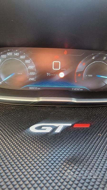 Usata Peugeot 3008 2018 Grigio SUV