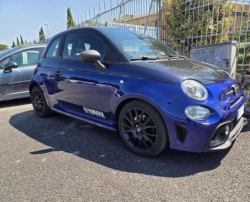 Usata Abarth 595 140 CV (102 kW) 2021 Blu/azzurro Utilitaria