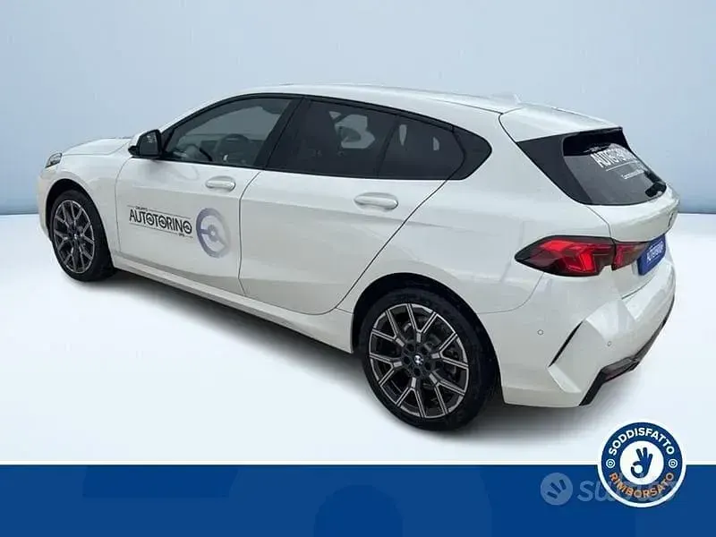 Usata BMW 118 Comfort Edition 149 CV (109 kW) 2025 Bianco Utilitaria