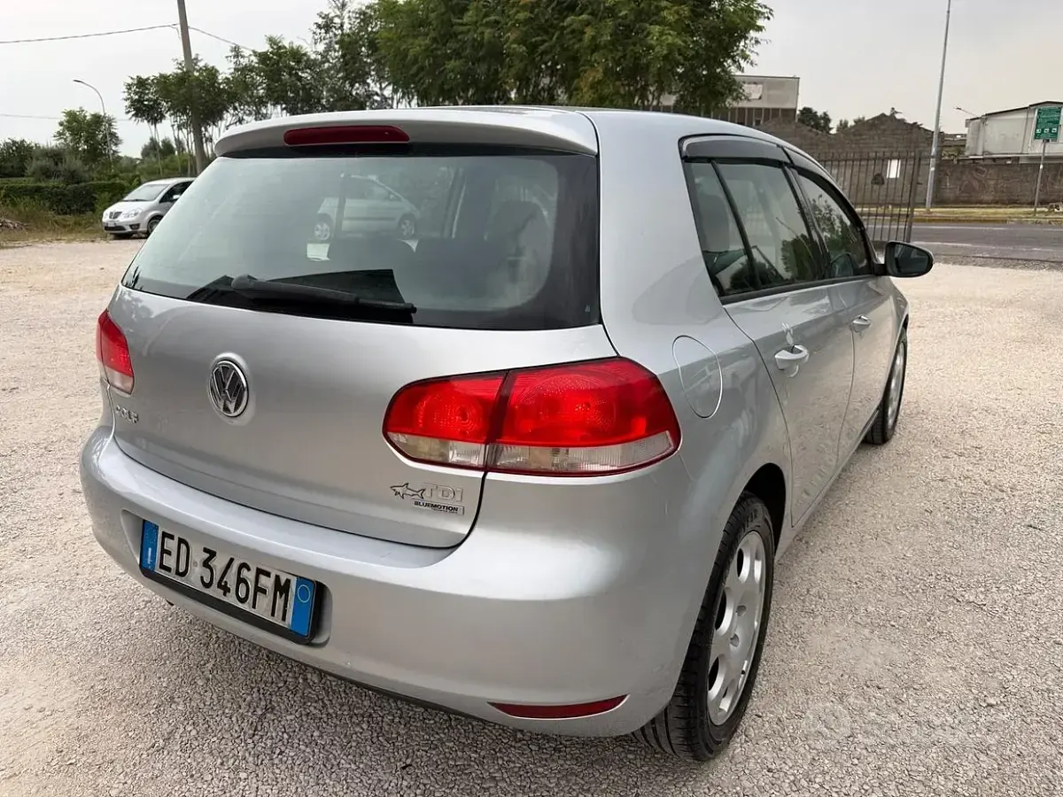 Usata VW Golf VI Comfortline 105 CV (77 kW) 2010 Grigio Utilitaria