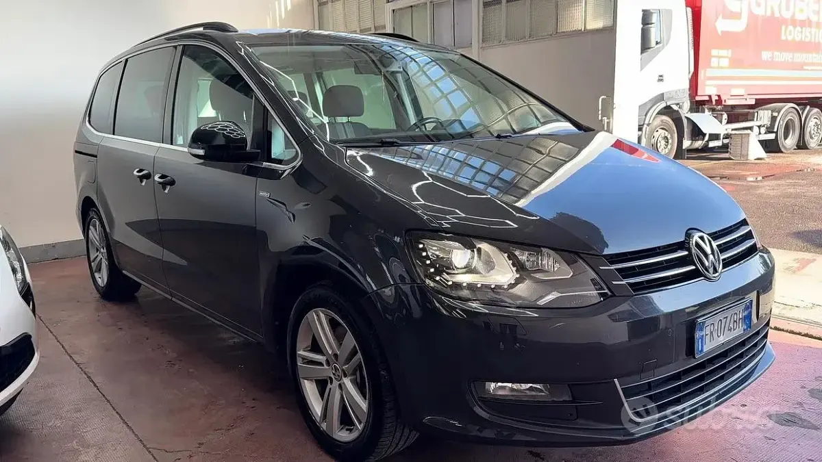Usata VW Sharan Highline 140 CV (102 kW) 2013 Grigio Monovolume