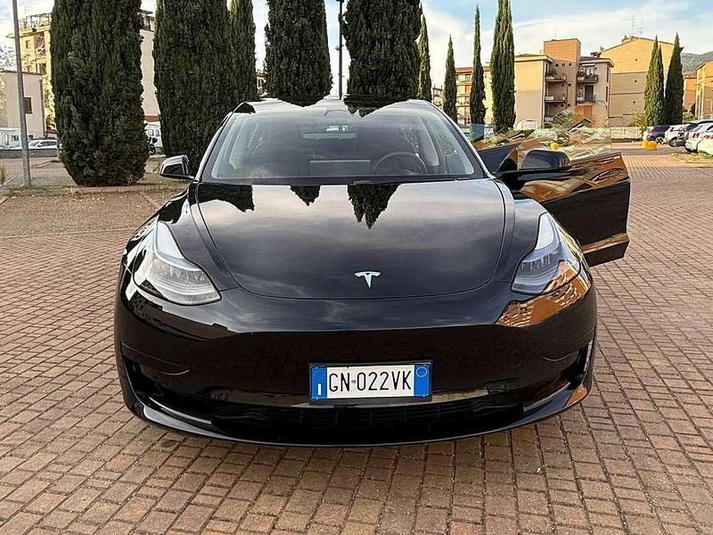 Usata Tesla Model 3 Standard Range 88 kW (120 CV) 2023 Nero Berlina