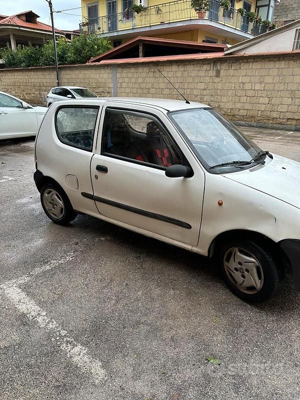 Usata Fiat 600 54 CV (39 kW) 2008 Bianco Utilitaria