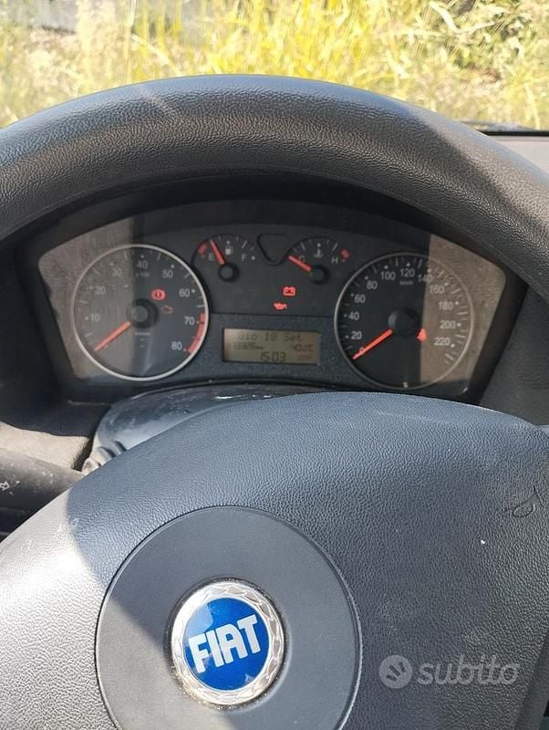 Usata Fiat Stilo 103 CV (75 kW) 2003 Grigio Berlina