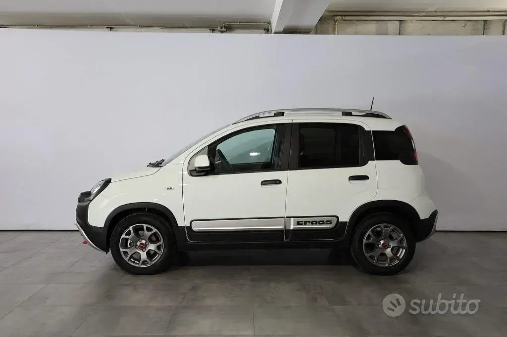 Usata Fiat Panda Cross Cross 69 CV (50 kW) 2022 Bianco Utilitaria