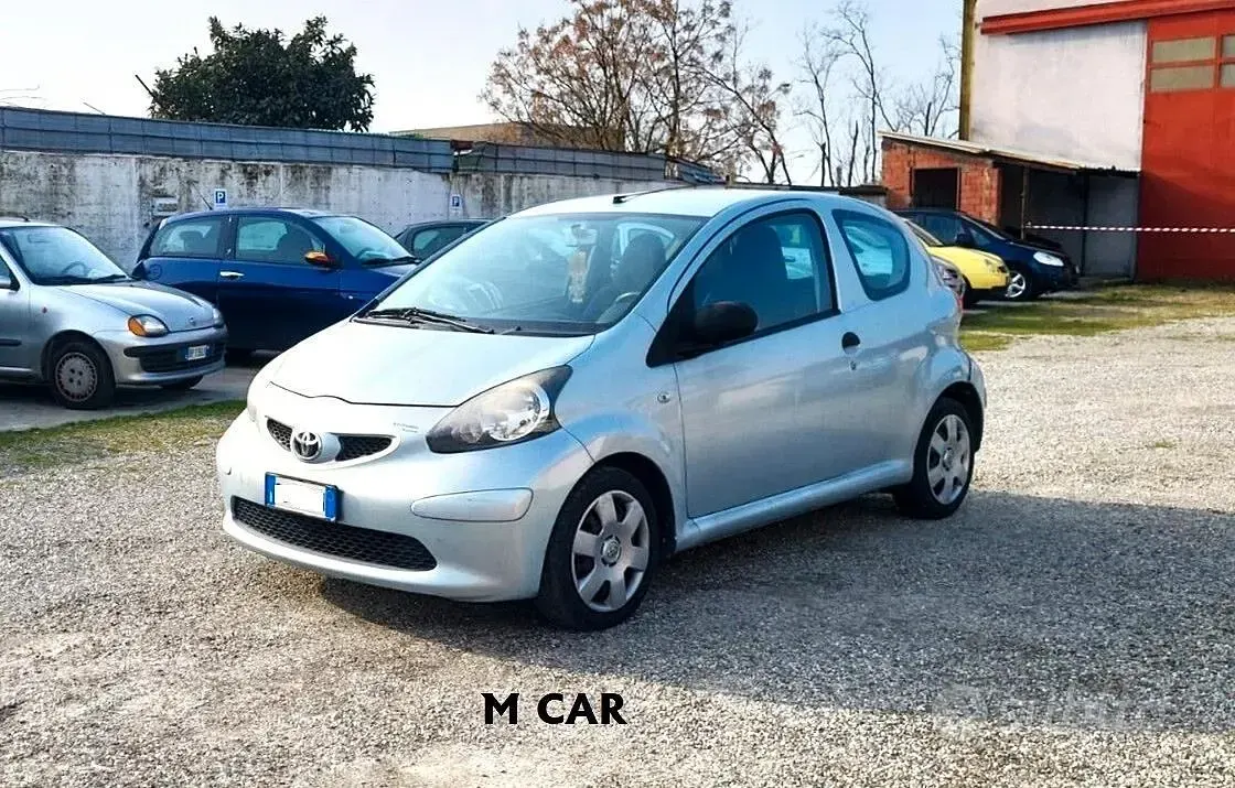 Brugt Toyota Aygo Sol 68 HK (50 kW) 2008 Grå Hatchback