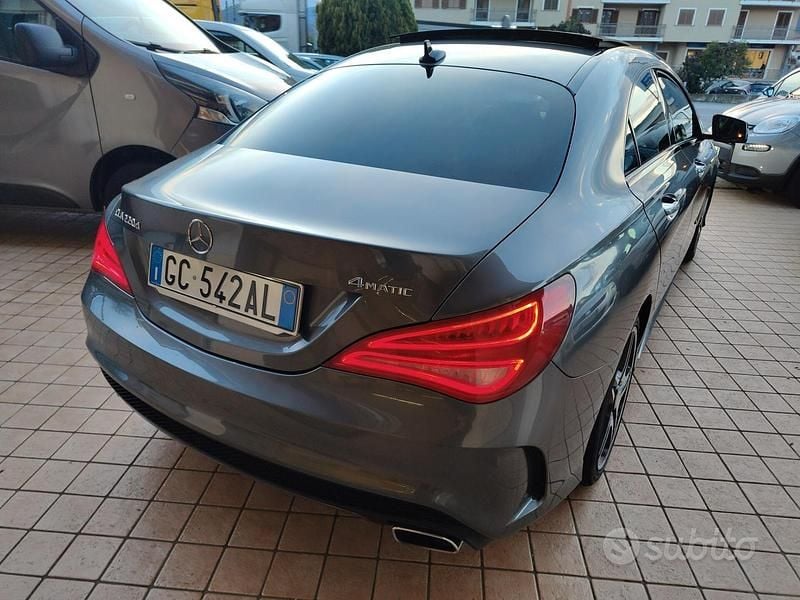 Usata Mercedes CLA220 Premium 177 CV (130 kW) 2018 Grigio Berlina