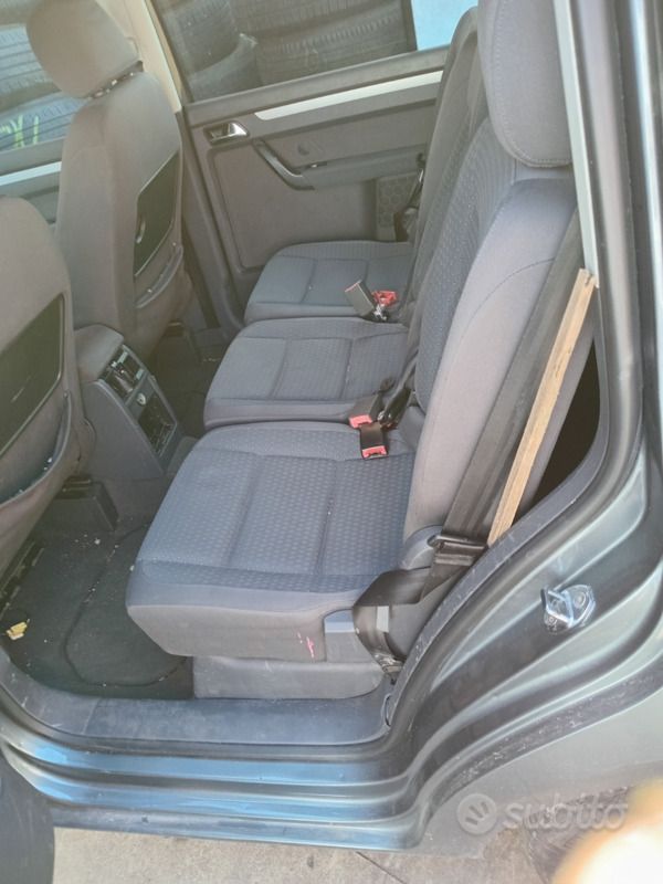 Usata VW Touran 2004 Grigio Monovolume