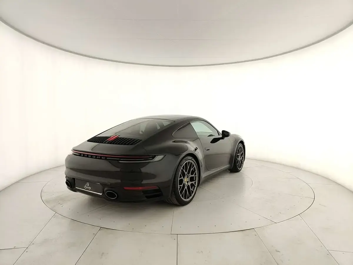 Usata Porsche 911 Carrera 385 CV (283 kW) 2020 Nero Coupé