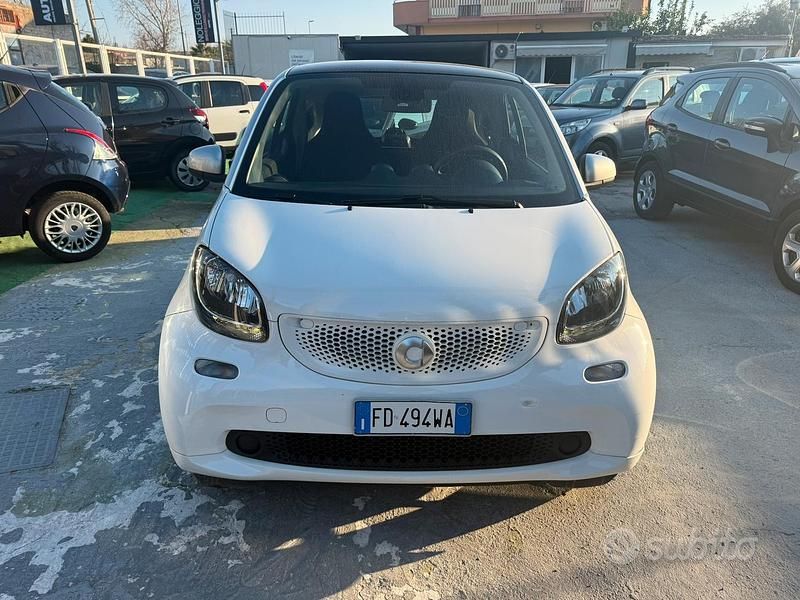 Usata Smart ForTwo Coupé Passion 71 CV (52 kW) 2016 Bianco Coupé