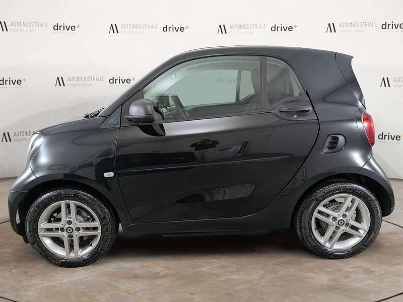 Usata Smart ForTwo Electric Drive Pure 41 kW (56 CV) 2021 Nero Berlina