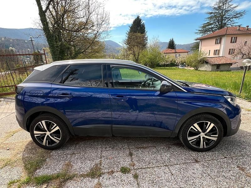 Usata Peugeot 3008 130 CV (95 kW) 2019 Blu Berlina