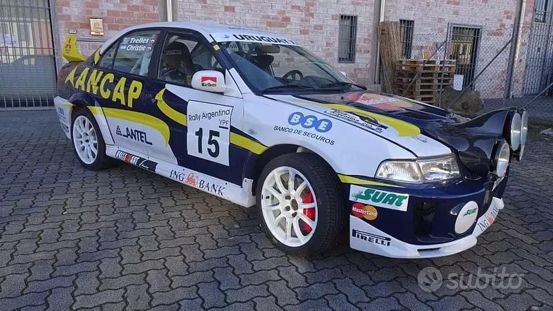 Usata Mitsubishi Lancer Evolution 300 CV (220 kW) 1999 Bianco Berlina