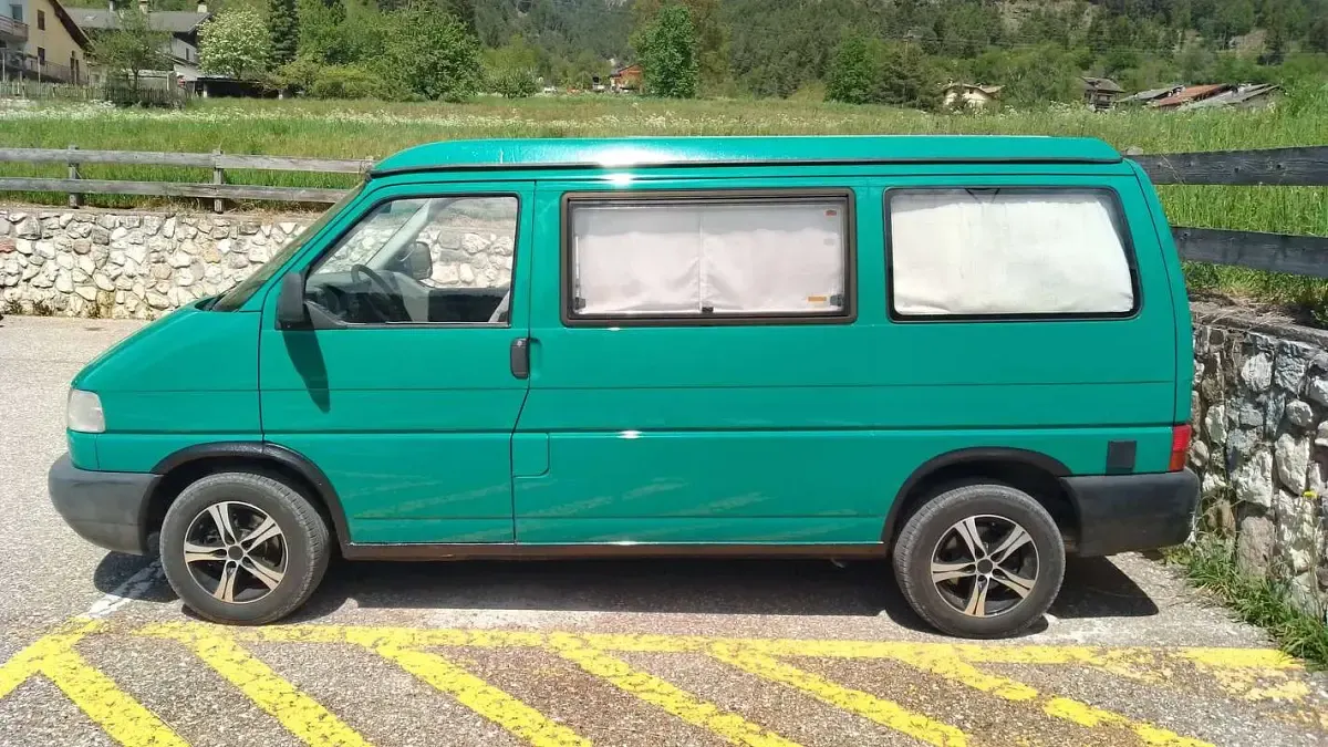 Usata VW T4 California 102 CV (75 kW) 1996 Verde Furgone