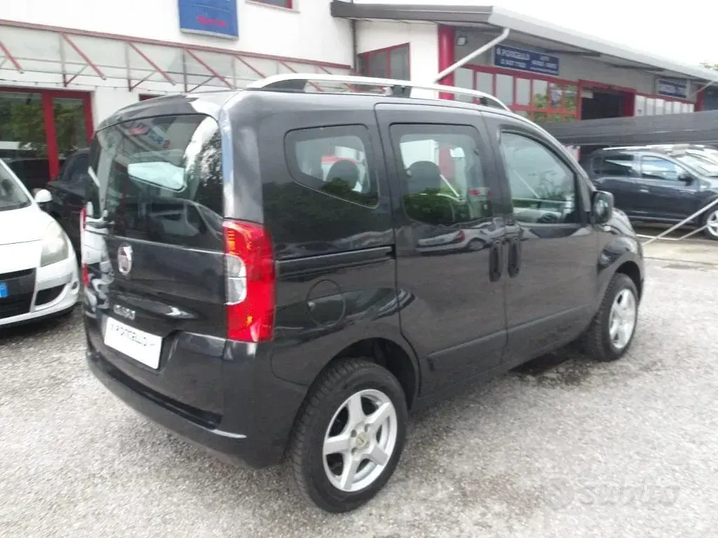 Usata Fiat Qubo Trekking 78 CV (57 kW) 2017 Antracite Monovolume