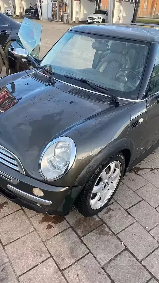 Usata Mini One D 88 CV (64 kW) 2006 Marrone Utilitaria