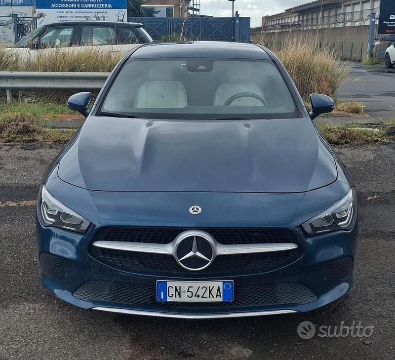 Usata Mercedes CLA200 2023 Blu Station wagon