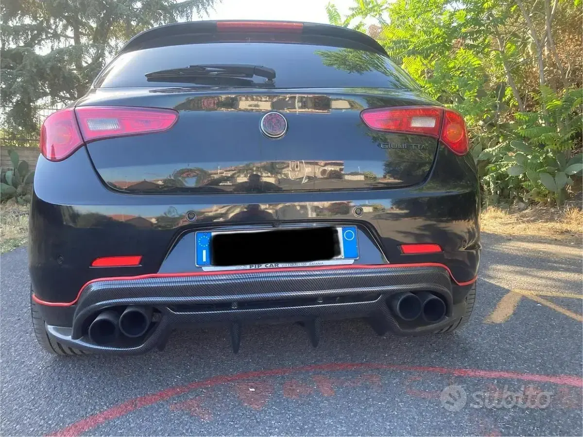 Usata Alfa Romeo Giulietta 82 CV (60 kW) 2013 Nero Utilitaria
