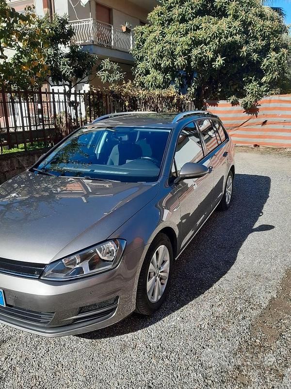 Usata VW Golf VII 110 CV (80 kW) 2016 Grigio Station wagon