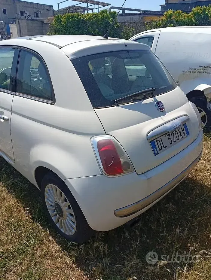 Usata Fiat 500 69 CV (50 kW) 2008 Bianco Utilitaria