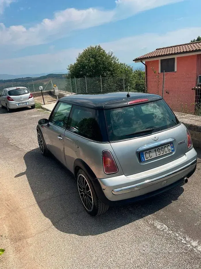 Usata Mini Cooper 116 CV (85 kW) 2002 Utilitaria