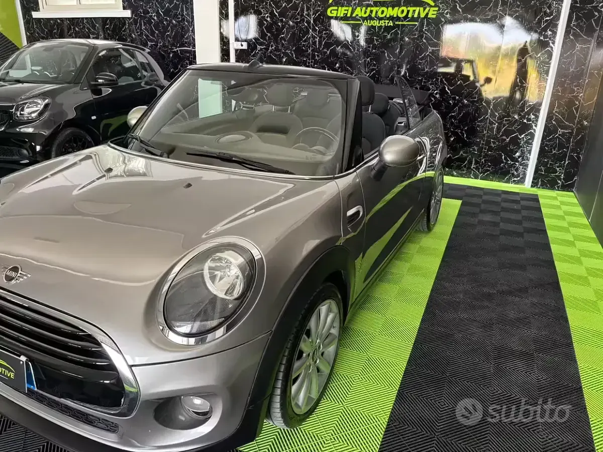 Usata Mini Cooper Cabriolet Hype 116 CV (85 kW) 2018 Grigio Cabrio