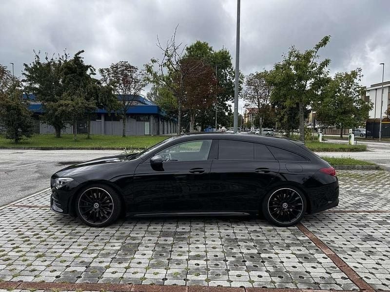 Usata 2023 Mercedes CLA250 Shooting Brake Premium Station wagon | 37.500 € - Immagine 1/4