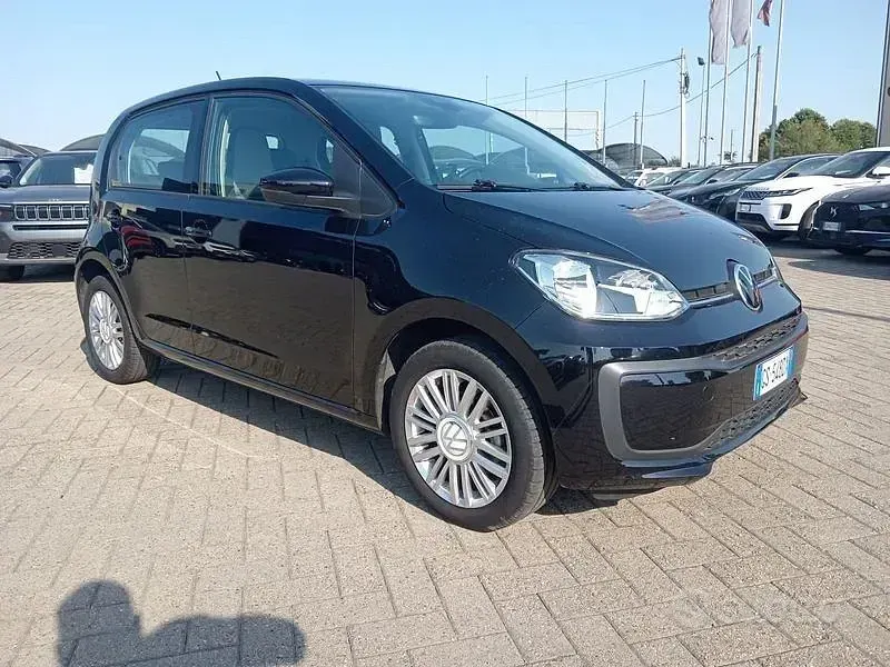 Usata VW up! Move 65 CV (47 kW) 2023 Nero Utilitaria