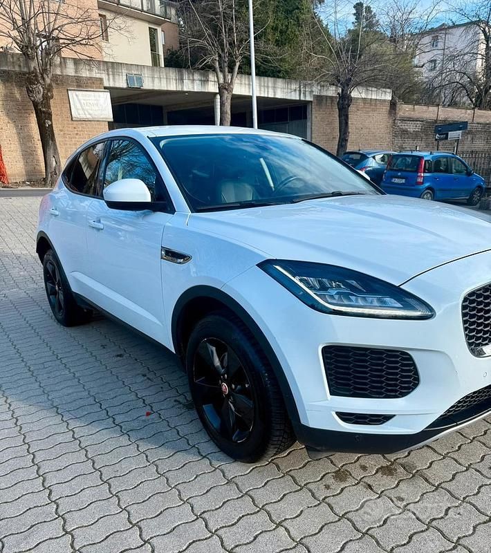 Usata Jaguar E-Pace 180 CV (132 kW) 2018 Bianco SUV