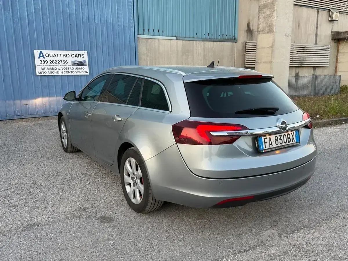 Usata Opel Insignia Cosmo 163 CV (119 kW) 2015 Blu Station wagon