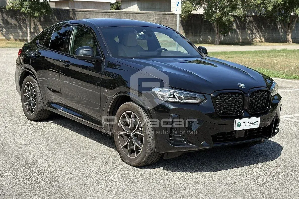 Usata BMW X4 M Sport 245 CV (180 kW) 2024 Nero SUV