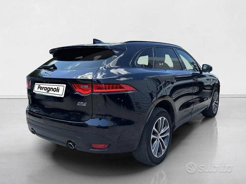 Usata Jaguar F-Pace R-Sport 241 CV (177 kW) 2019 Nero(met.) SUV