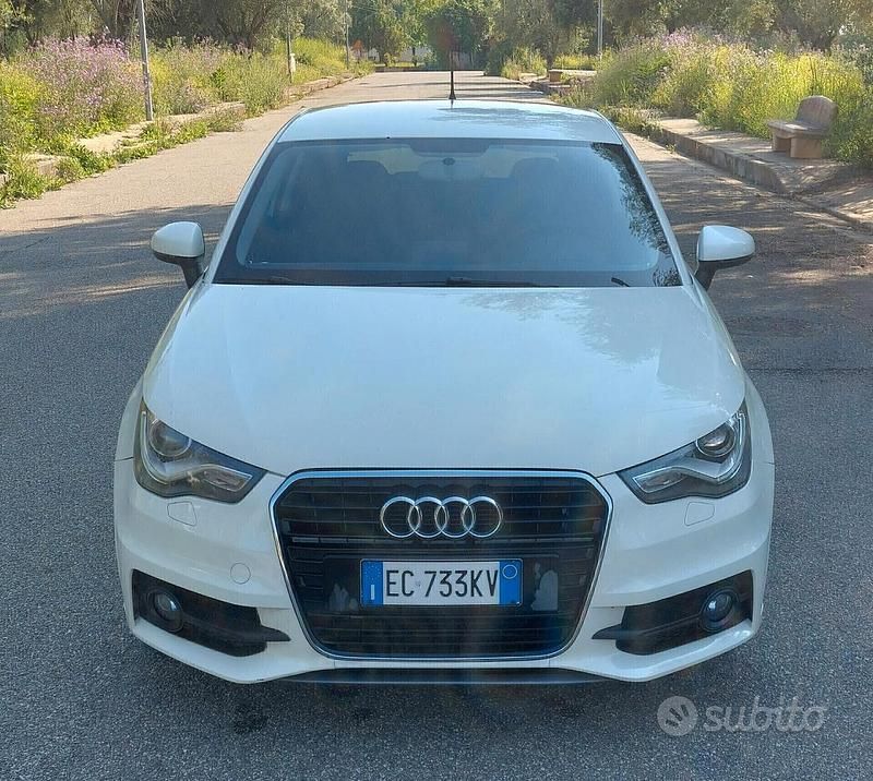 Usata Audi A1 Attraction 105 CV (77 kW) 2010 Bianco Berlina