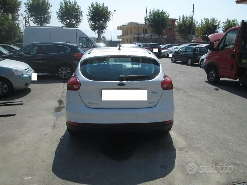 Usata Ford Focus 95 CV (69 kW) 2016 Bianco Berlina