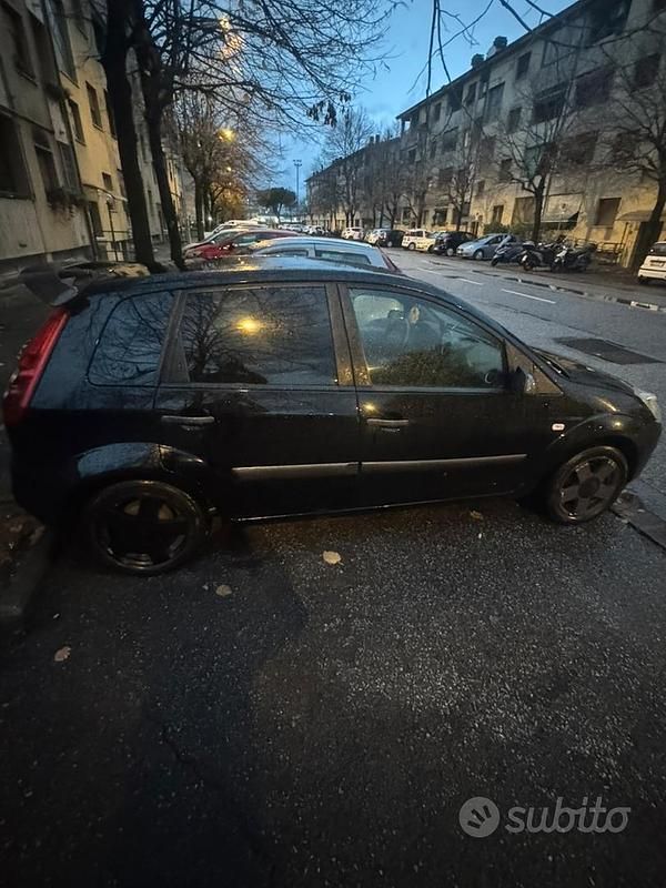 Usata Ford Fiesta 2006 Nero Berlina