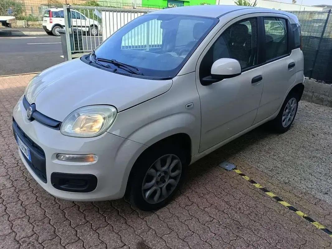 Usata Fiat Panda Lounge 80 CV (58 kW) 2015 Utilitaria