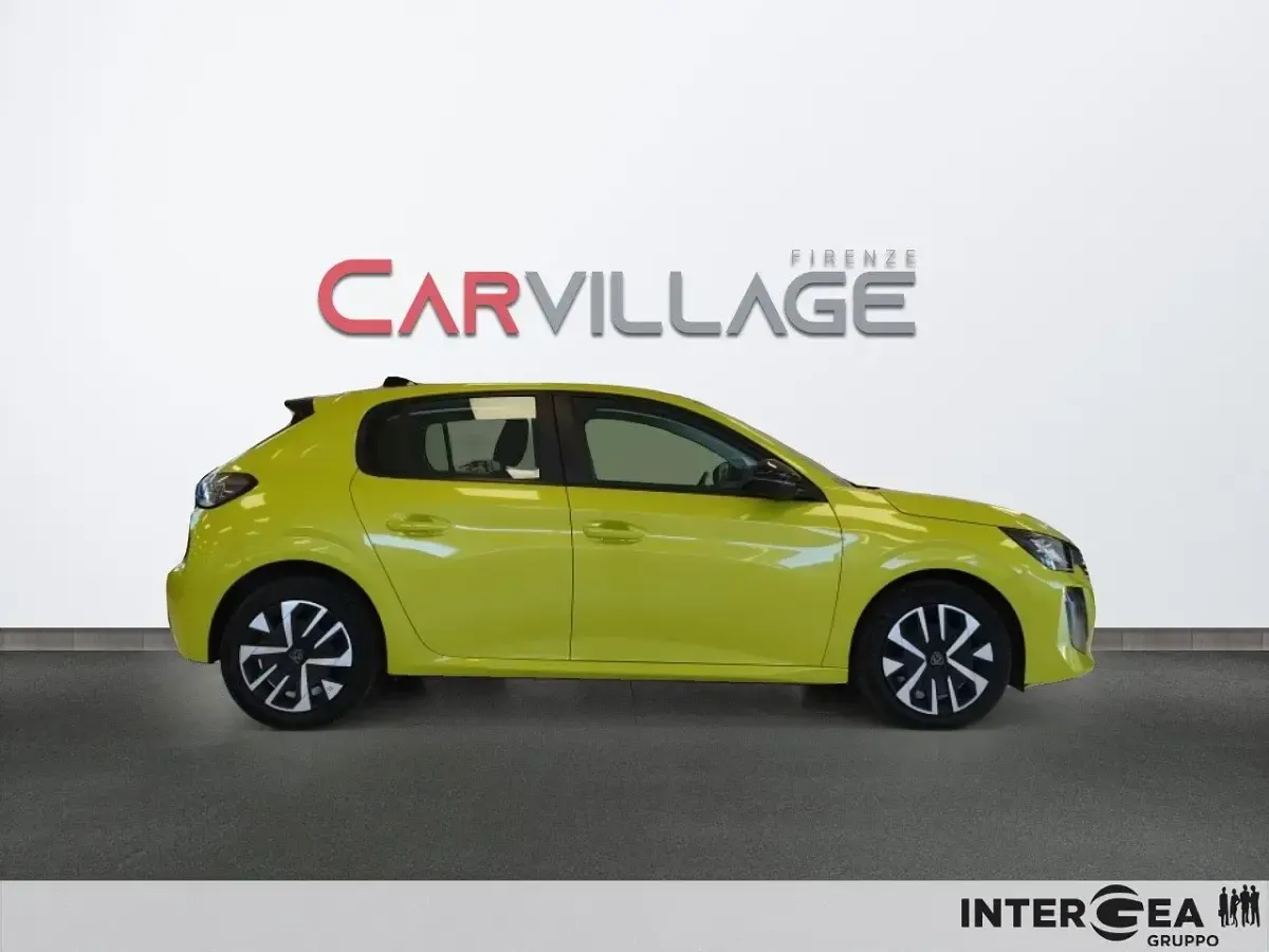 Usata Peugeot 208 Active 100 CV (73 kW) 2024 Giallo Utilitaria